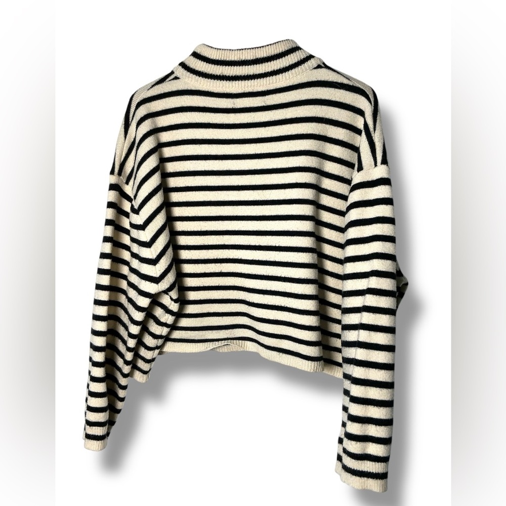 Cropped striped sweater - Picture 3 of 5